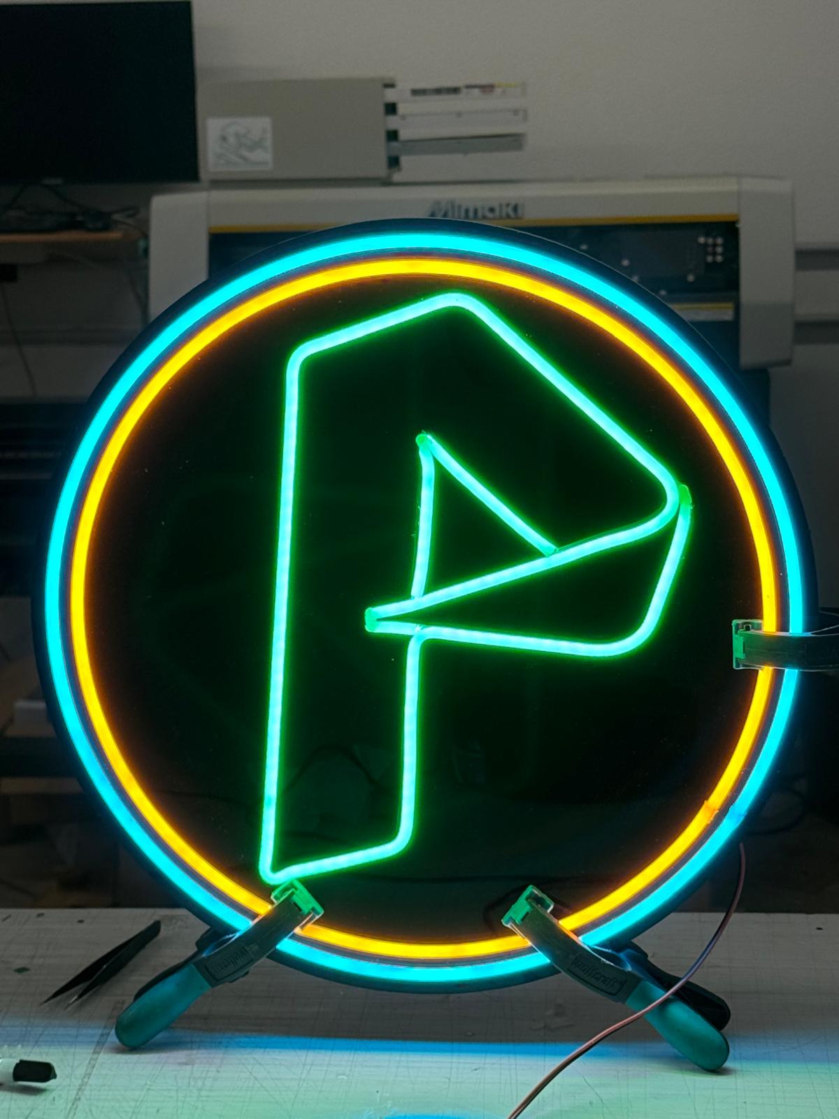 Logo luminoso Power Of Print